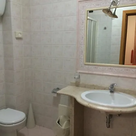 Almas Hotell